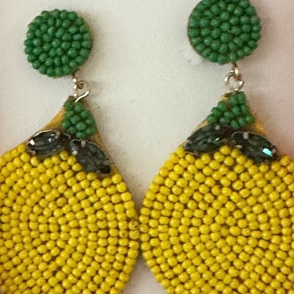 NIB Piper K Hand Beaded Lemon Earrings - Picture 4 of 5